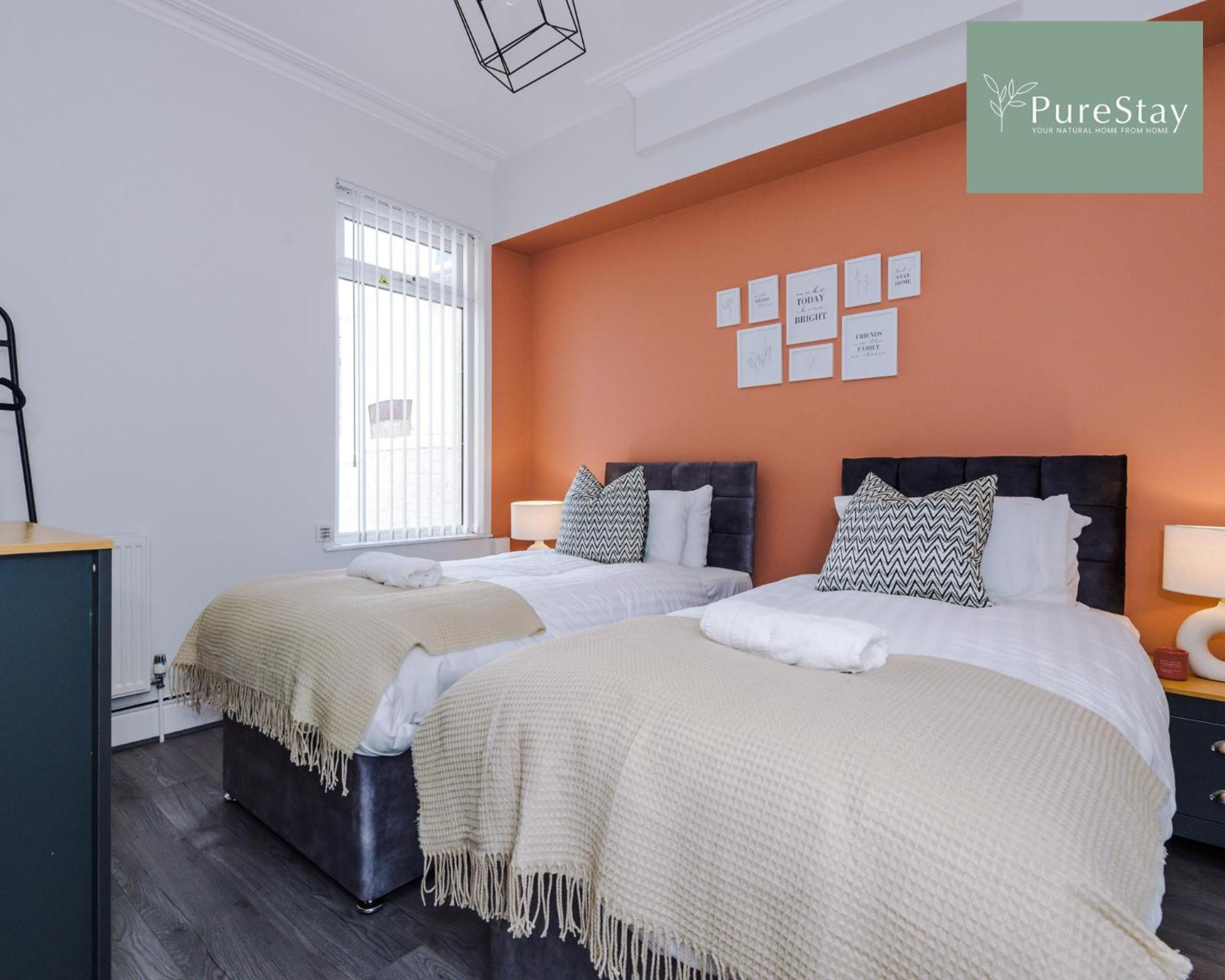 Perfect Contractor House In Liverpool With 7 Beds By Purestay - 7 Night Min Экстерьер фото